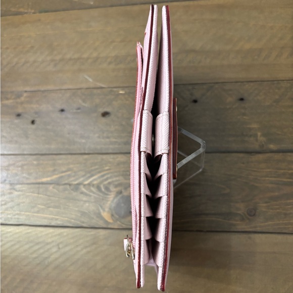 Kate Spade Haven Lane Stacy Bifold Wallet with Glitter Polka Dots - Picture 5 of 9